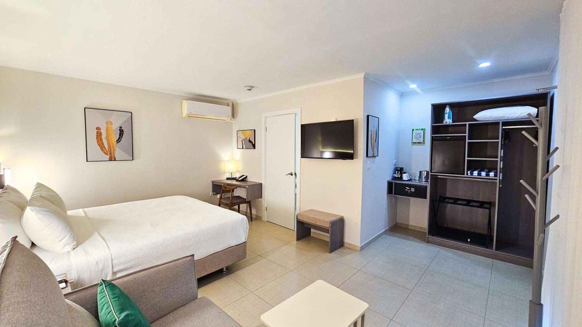 Aruba Boutique & Art Hotel, BW Signature Collection - Only Adults - New Hotel Palm Beach Exterior foto
